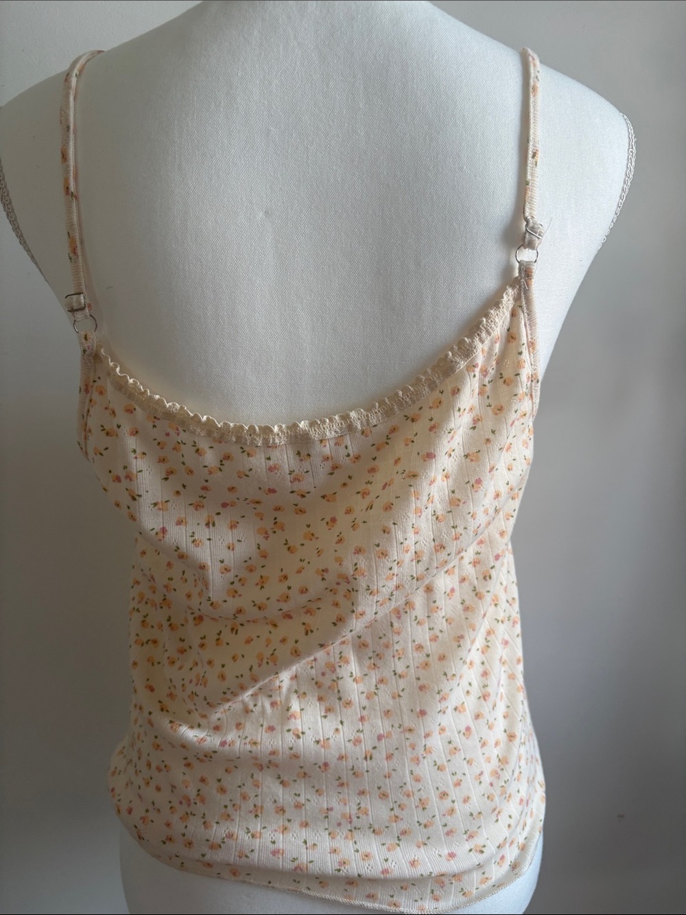 POL Cream Floral Ribbed Button-Front Tank - Picture 3 of 4
